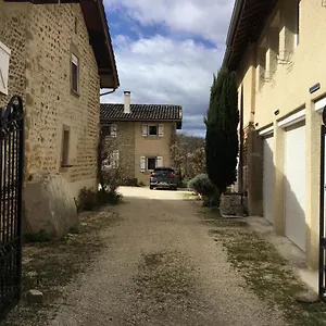 https://chez-nanie.hotels-rhonealpes.com